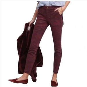 Anthropologie maroon camo pants in size 30.